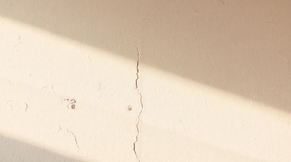 Top astuces pour préserver la peinture en nettoyant un mur